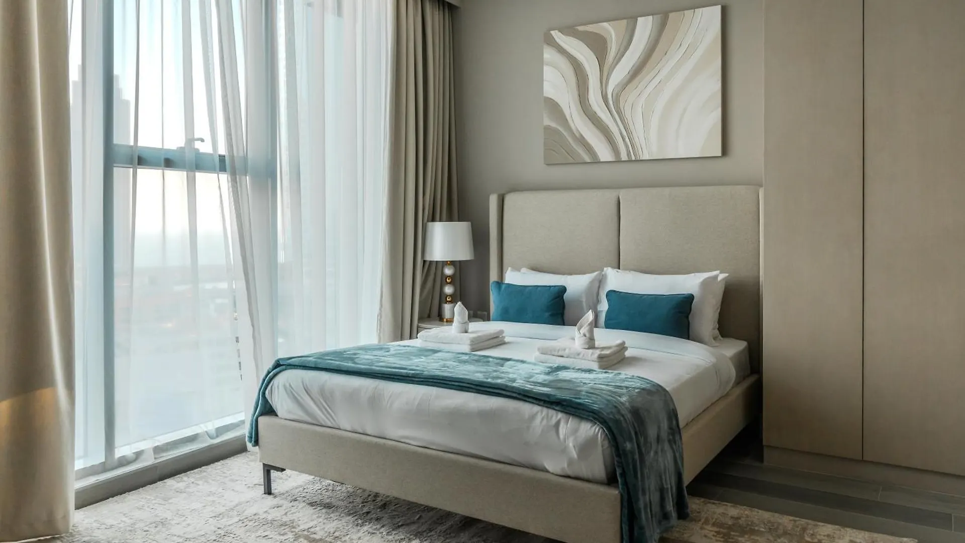 Clever Guest 021 Condor Marina Star Dubai 0*,