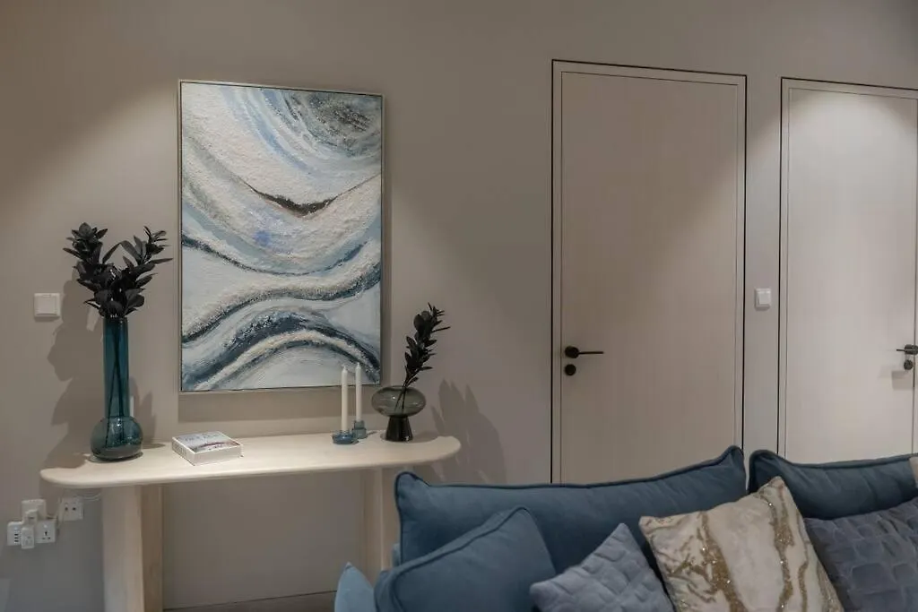 Clever Guest 021 Condor Marina Star Dubai Apartment
