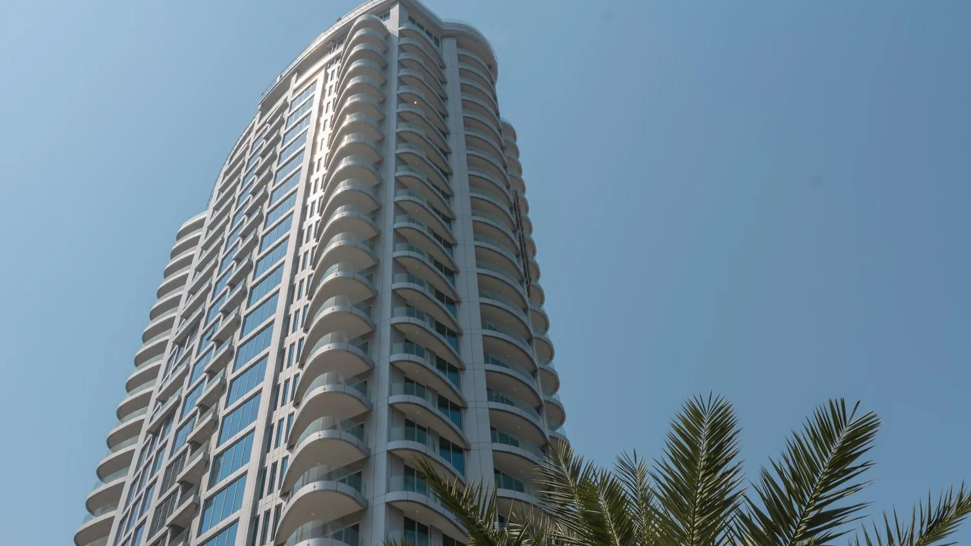 Clever Guest 021 Condor Marina Star Dubai Apartment