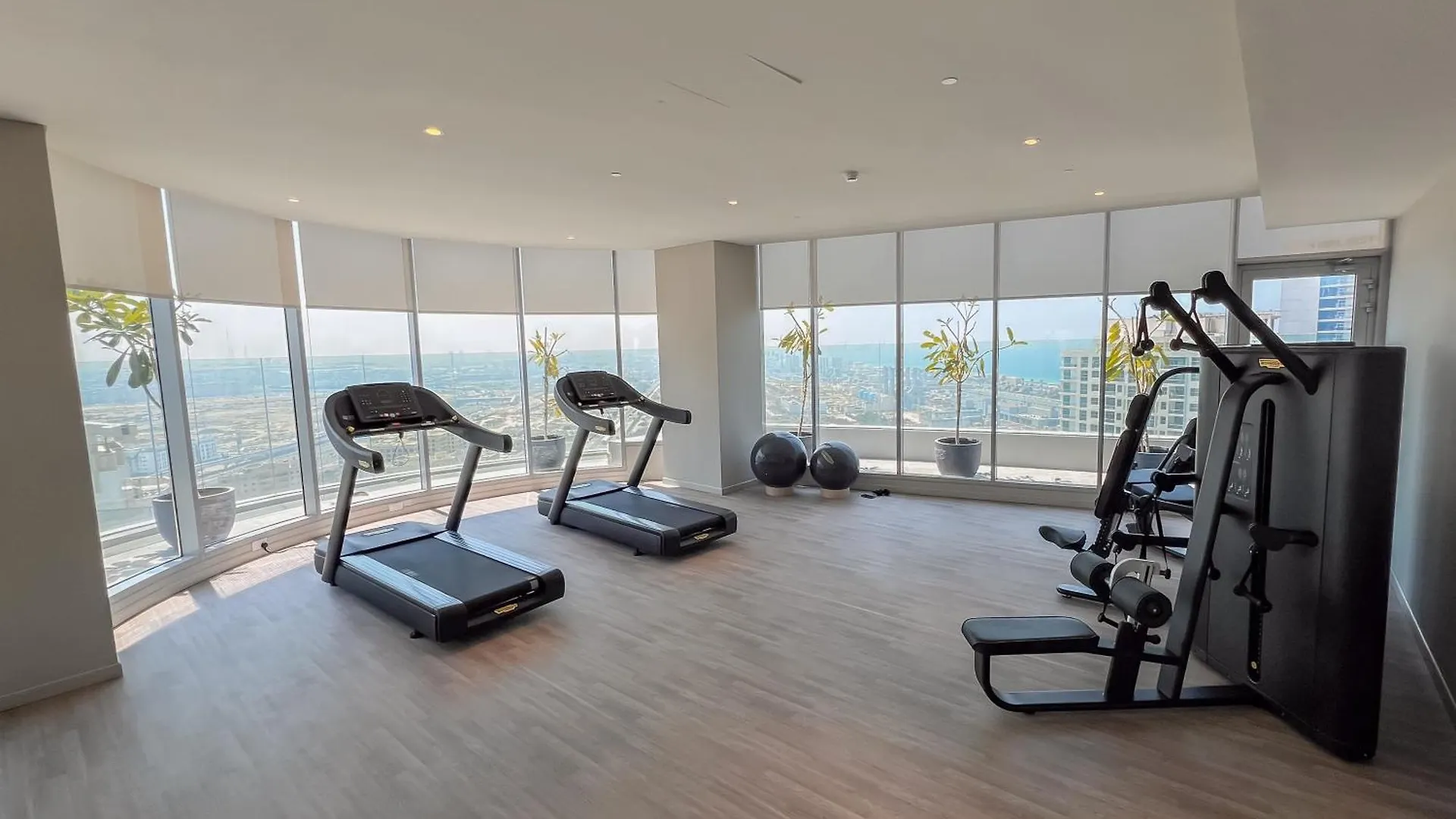 Apartment Clever Guest 021 Condor Marina Star Dubai United Arab Emirates
